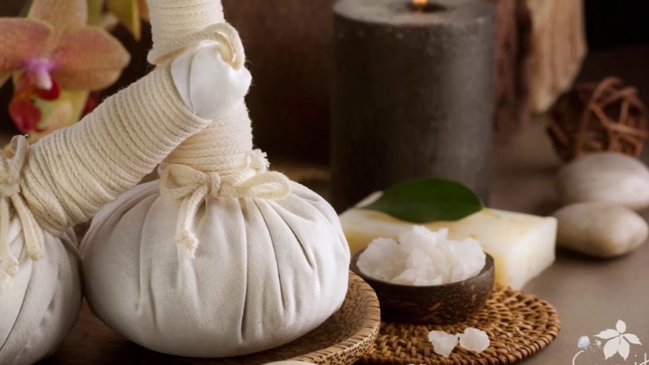 Тайский массаж горячими травяными мешочками